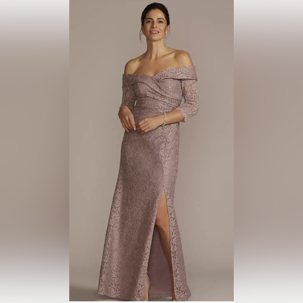 David’s Bridal  Off-the-Shoulder V-Neck Ruched Lace Gown‎ Dress Size 12 NWT